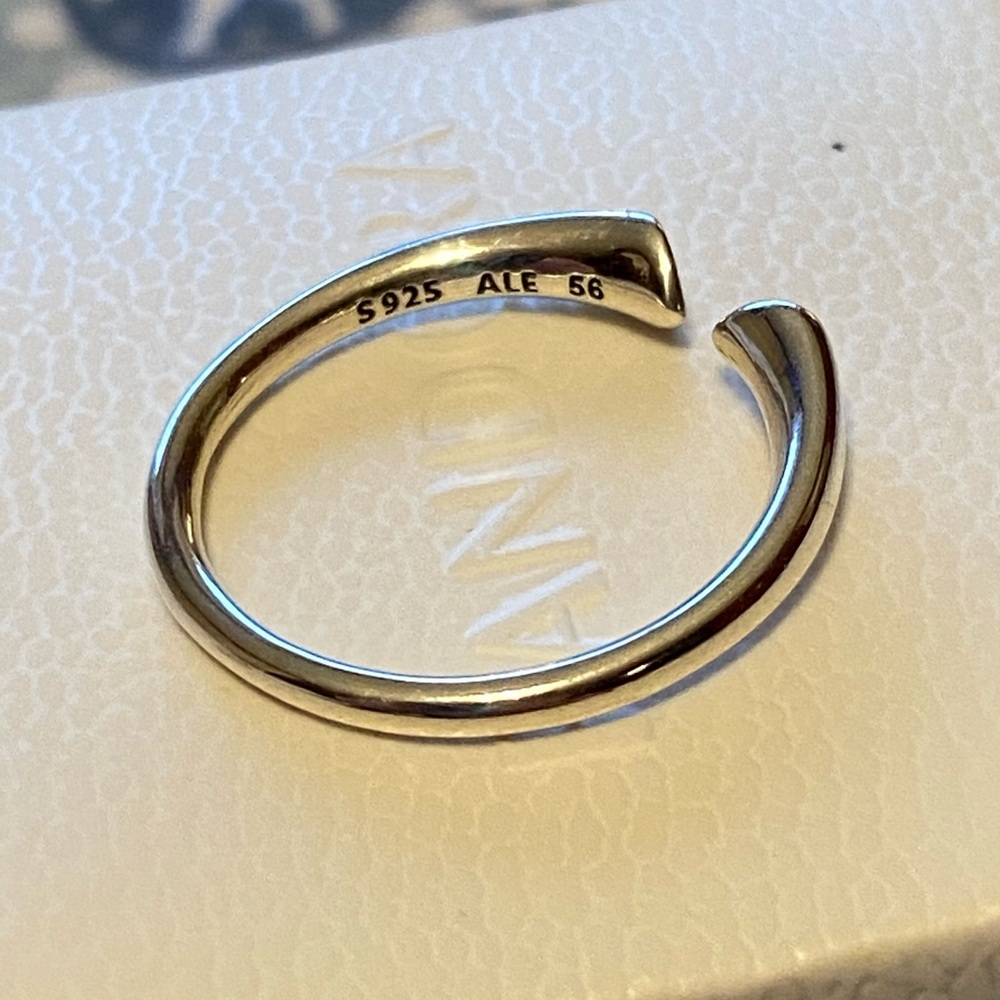 Genuine Pandora ring - Picture 2 of 2